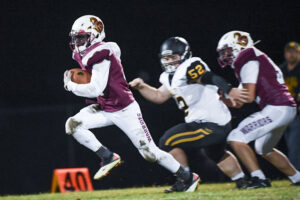 Trinity's efficiency helps Warriors knock off Valley-Wetzel 28-6 for their first win of 2020
